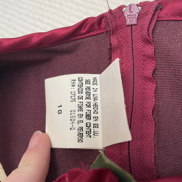 Vintage Pretty As A Picture Velvet And Lace Dress - Picture 7 of 7